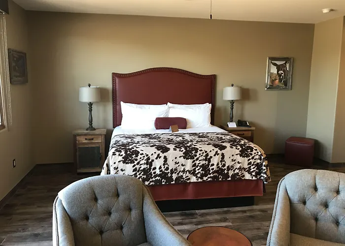 Inn Prickly Pear