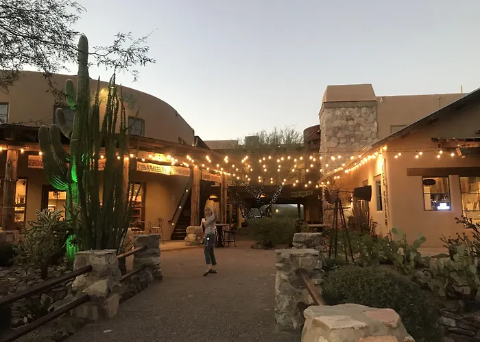 Inn Prickly Pear 3*