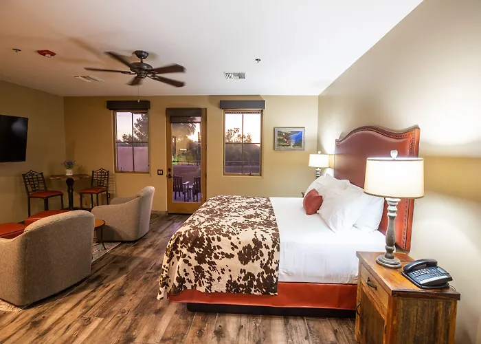 Inn Prickly Pear 3*