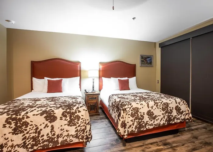 Inn Prickly Pear Cave Creek