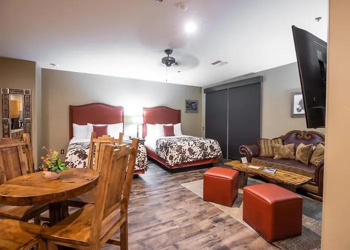 Prickly Pear Inn 3*
